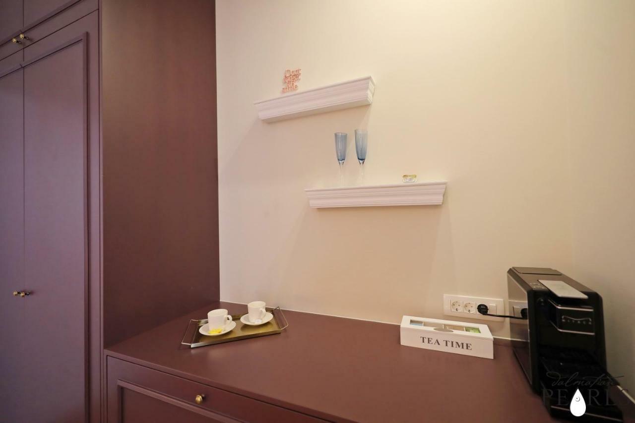 Three Pearls Deluxe Rooms & Studios Zára Kültér fotó