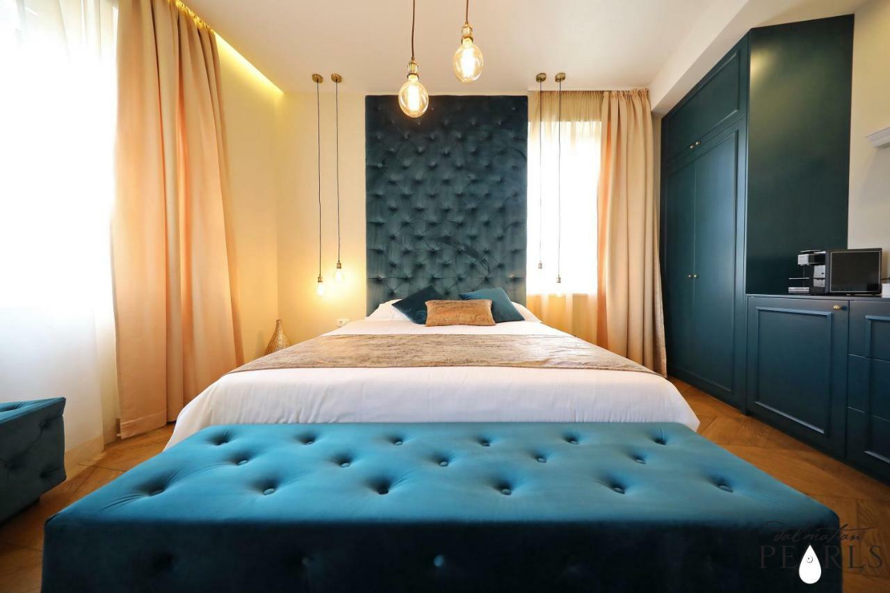 Three Pearls Deluxe Rooms & Studios Zára Kültér fotó